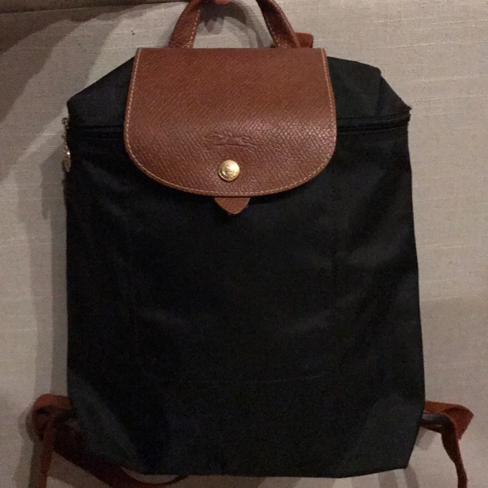 Longchamp Le Pliage backpack. Black. - Picture 2 of 4